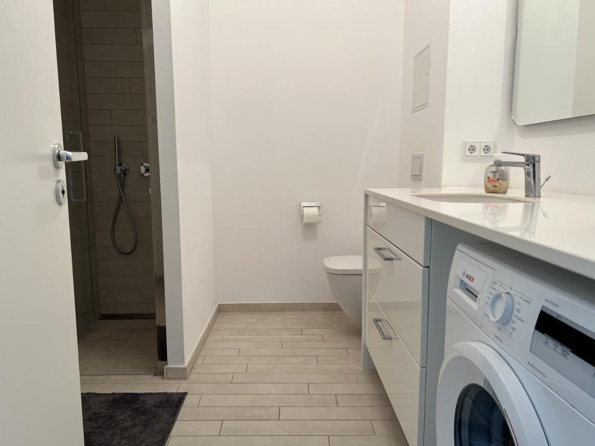 Luxury Waterfront Apartment 베를린 외부 사진